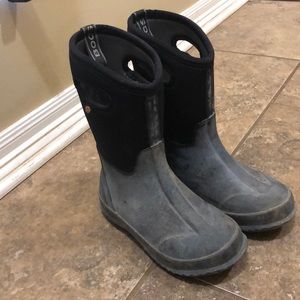 Bogs Little Boy cold weather boots